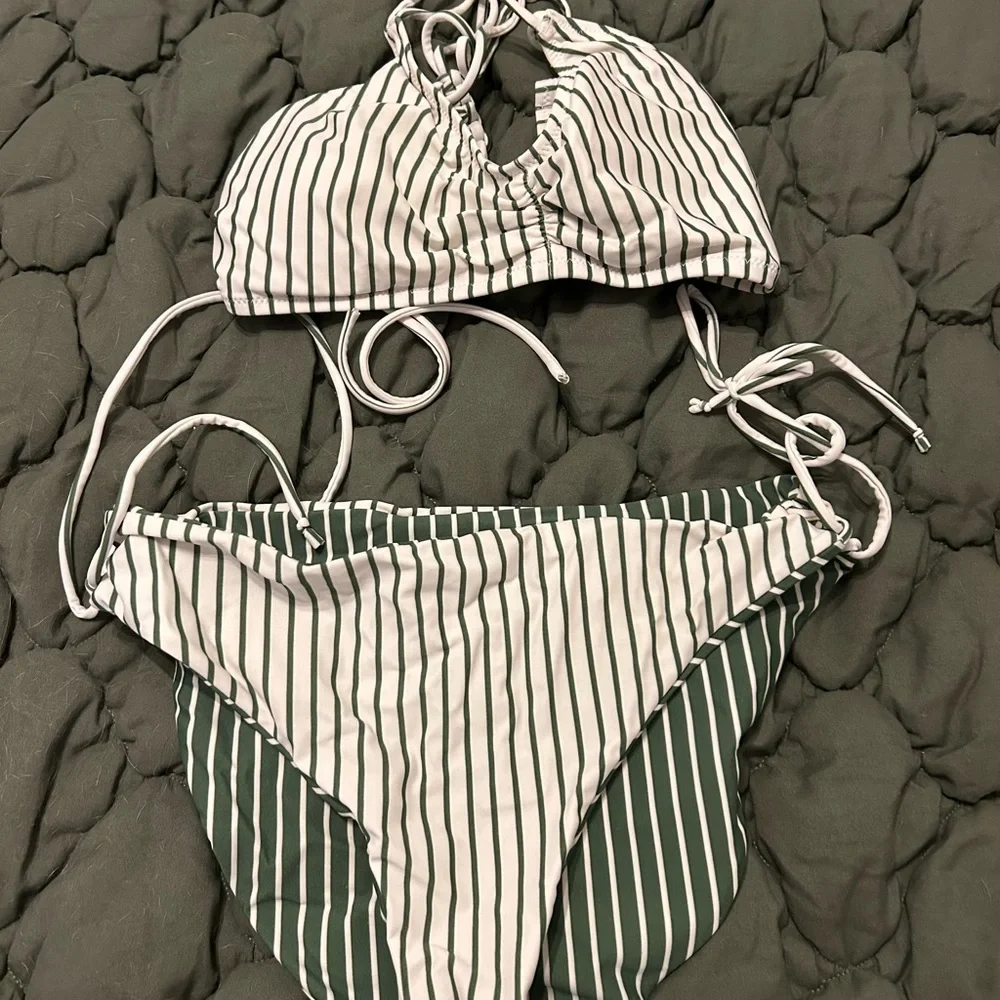 Cupshe Green and White Striped Bikini - Picture 4 of 4